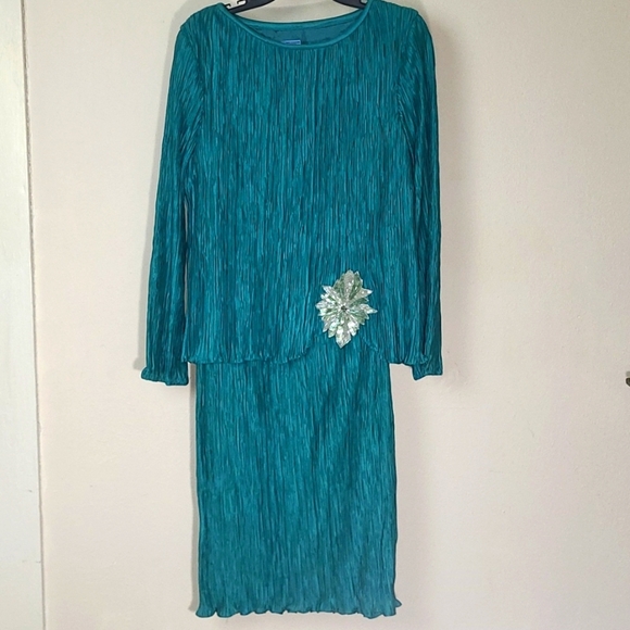 Dress Aqua Teal Formal Cocktail Long Sleeve Knee Length Iconic Mobwife - Picture 1 of 9